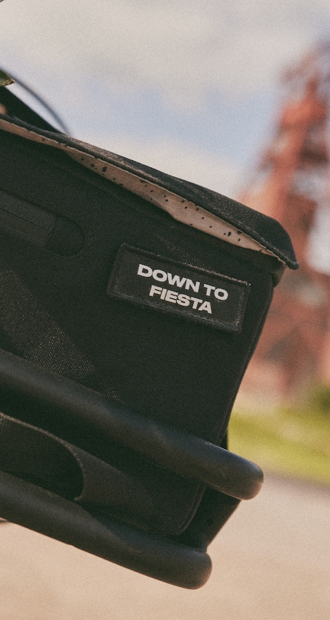 banner-slider-hobo-phone2-02